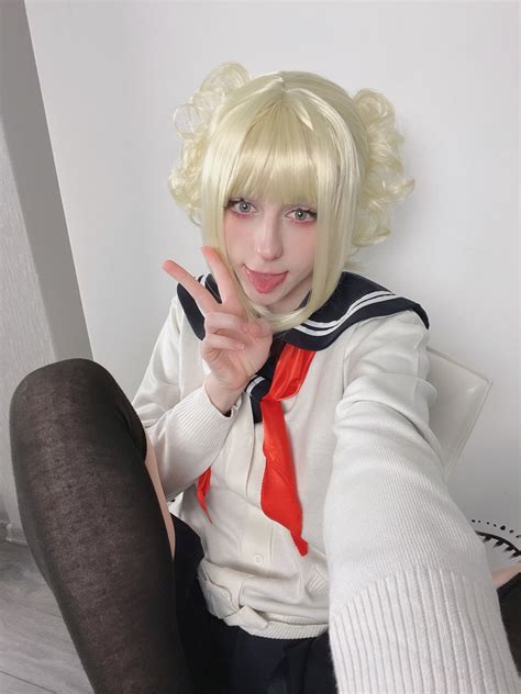 Himiko Toga [My Hero Academia] (by Tulpina) : r/CosplayNsfw